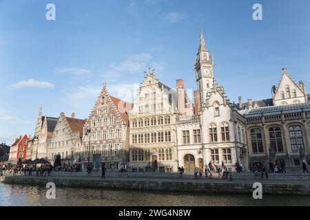 Belgio, Gand, edifici lungo il fiume Leie nella parte vecchia di Gand. Foto Stock