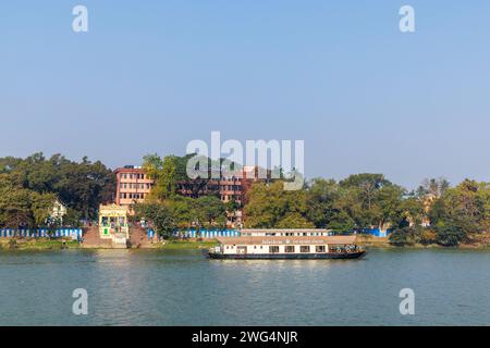 Joloshree Riviere Habitat ristorante galleggiante barca a vela sul fiume Hoostly a Chandannagar (Chandernagore), Hoostly, Bengala Occidentale, India Foto Stock