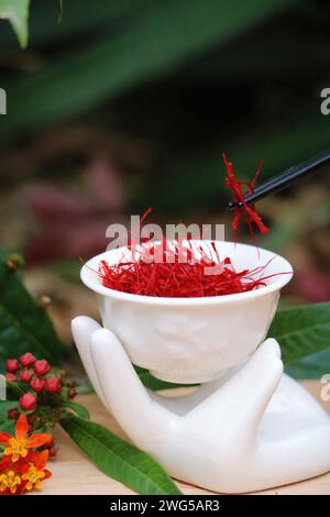 Splendide immagini di zafferano, immagini di zafferano, bevande allo zafferano, immagini di alta qualità Foto Stock