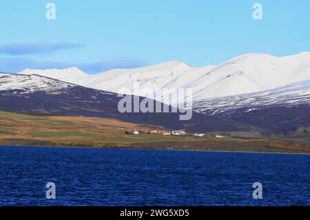 Hofdi vicino ad Akureyri su Eyjafjordur, Islanda settentrionale Foto Stock