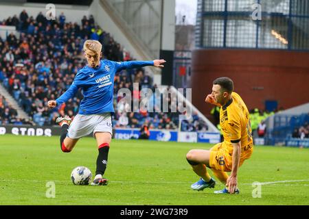 Glasgow, Regno Unito. 3 febbraio 2024. I Rangers FC giocano con il Livingston FC all'Ibrox Stadium, la casa dei Rangers, in una partita della Cinch Scottish Premiership. I Rangers sono al secondo posto in campionato, 5 punti dietro il Celtic e il Livingston FC sono al secondo posto con soli 13 punti. Crediti: Findlay/Alamy Live News Foto Stock