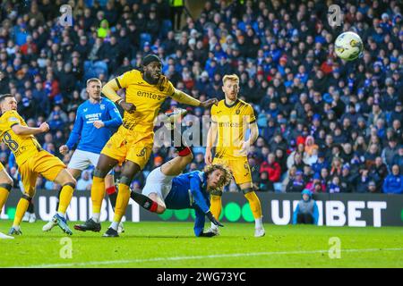 Glasgow, Regno Unito. 3 febbraio 2024. I Rangers FC giocano con il Livingston FC all'Ibrox Stadium, la casa dei Rangers, in una partita della Cinch Scottish Premiership. I Rangers sono al secondo posto in campionato, 5 punti dietro il Celtic e il Livingston FC sono al secondo posto con soli 13 punti. Crediti: Findlay/Alamy Live News Foto Stock