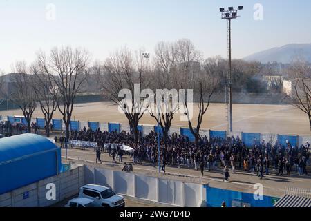 Brescia, Italia. 3 febbraio 2024. Protesta dei tifosi del Brescia calcio nei confronti del presidente massimo Cellino durante Brescia calcio vs AS Cittadella, partita di serie B a Brescia, Italia, 03 febbraio 2024 credito: Agenzia fotografica indipendente/Alamy Live News Foto Stock