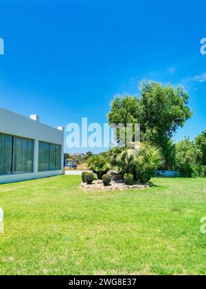 Splendido hotel Afandou Beach sull'isola di Rodi in Grecia. Vicino alla città di Afandou Foto Stock