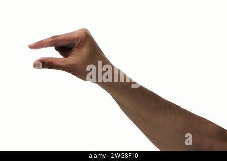 Mano dell'uomo che fa il simbolo che significa raccogliere su sfondo bianco Foto Stock