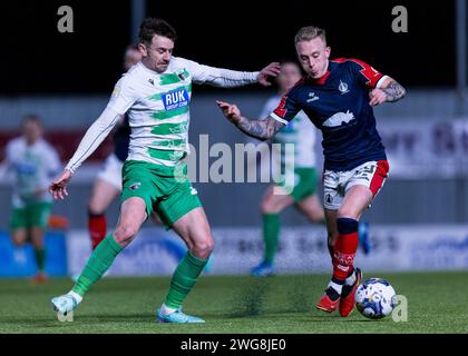 Falkirk, Scozia. 3 febbraio 2024. Calvin Miller (29 - Falkirk) detiene la palla credito: Raymond Davies / Alamy Live News Foto Stock