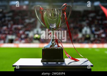 Cork, Irlanda. 3 febbraio 2024. Il trofeo raffigurato durante il test match tra Munster Rugby e Crusaders a Pairc UI Chaoimh a Cork, Irlanda, il 3 febbraio 2024 (foto di Andrew SURMA/ Credit: SIPA USA/Alamy Live News Foto Stock