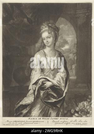 Ritratto di Maria de Wilde, Pieter Schenk (i), dopo Thomas Hill, 1702 - 1713 stampa la pittrice e poetessa Maria de Wilde. Una terrazza sullo sfondo. Ritratto di incisione su carta di Amsterdam, autoritratto di artista. fiori recisi; nosegay, mazzo di fiori Foto Stock