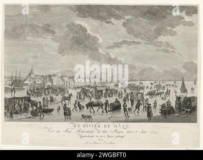 Ice Fun on the Frozen Maas Near Rotterdam, 1784, 1784 stampa Winter entertainment on the Frozen Maas for Rotterdam all'inizio dell'anno 1784. Intrattenimento sul ghiaccio con bancarelle, slitte, pattinatori, gelati, ecc. Sulla sinistra il vecchio cancello principale. Pattini per incisione/incisione della carta nei Paesi Bassi del Nord (sport invernali). slitta, slitta (sport invernali). Vela sul ghiaccio (sport invernali) Rotterdam. Hoofdpoort. Mesh Foto Stock