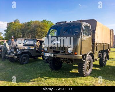 OSTRAVA, REPUBBLICA CECA - 8 MAGGIO 2019: Army Tatra 805 camion ceco alla presentazione Foto Stock