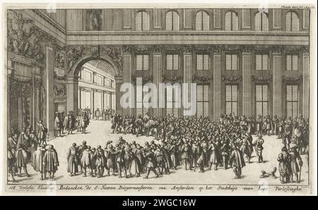 Gli schiavi cristiani Verloste ringraziano i sindaci di Amsterdam per la loro liberazione, 1683, 1684 stampa 178 Verloste Christenlaven, principalmente uomini e alcune donne, ringraziano nel municipio civile del municipio i sindaci di Amsterdam per la loro liberazione, 1683. Tutti - uno più a lungo dell'altro - avevano trascorso un periodo in Nord Africa in schiavitù dopo la nave su cui erano stati dirottati. Furono riscattati ad Algeri nel 1682 durante una missione diplomatica guidata da Thomas HEES. Numerato in alto a destra: Seconda parte: 169. Amsterdam carta incisione / incisione libertà  schiavitù. liberazione (di una persona schiavizzata) Citiz Foto Stock