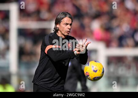 Torino, Italia. 4 febbraio 2024. Foto Fabio Ferrari/la Presse 4 febbraio 2024 - Torino, Italia - sport, calcio -ESCLUSIVA TORINO FC- Torino FC vs Salernitana - Campionato italiano di calcio serie A TIM 2023/2024 - Stadio Olimpico grande Torino.nella foto: Filippo Inzaghi (US Salernitana);4 febbraio 2024 Torino, Italia - sport, calcio - ESCLUSIVO TORINO FC- Torino FC vs Salernitana - Campionato Italiano di serie A 2023/2024 - Stadio Olimpico grande Torino.nella foto: Filippo Inzaghi (US Salernitana); credito: la Presse/Alamy Live News Foto Stock