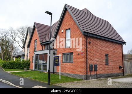 Northfield, Birmingham, 4 febbraio 2024 - Case in affitto e vendita a Northfield, Birmingham, Inghilterra, mentre il mercato immobiliare del Regno Unito continua a fluttuare. Credito: Stop Press Media/Alamy Live News Foto Stock