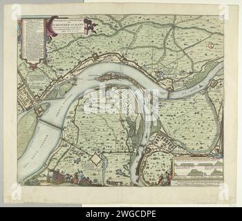 Mappa con assedio e conquista di Schenckenschans da parte di Frederik Hendrik, 1635-1636, 1647 - 1649 stampa Mappa dell'assedio e dell'assunzione di Schenckenschans, situata sulla spartizione di Rijn e Waal, da parte dell'esercito di Stato sotto Frederik Hendrik, 1635-1636. In alto a sinistra il titolo e la legenda 1-25. In basso a destra una scommessa con alcune sezioni trasversali di ritiri e scansioni, con un pescatore con una rete. Nella parte inferiore del primo piano sono presenti diverse figure. Doppia foglia tratta dal libro cittadino di Blaeu. Stampato sul retro con testo in olandese. Mappe cartacee di Amsterdam per l'incisione di diversi paesi o regioni. Foto Stock