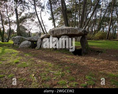 Dolmen de Mané-Kerioned vicino a Carnac, Bretagna, Francia Foto Stock