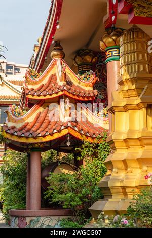 Wat Uphai Ratbamrung (Chua Khanh Van), tempio buddista vietnamita. Chinatown, Bangkok, Thailandia. Foto Stock