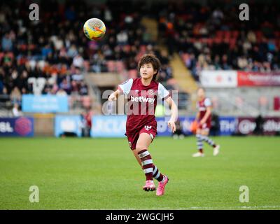 Londra, Regno Unito. 4 febbraio 2024. Londra, Inghilterra, 04 febbraio 2024: Honoka Hayashi (19 West Ham United) in azione durante la partita di Barclays fa Womens Super League tra West Ham United e Arsenal al Chigwell Construction Stadium di Londra, Inghilterra. (Jay Patel/SPP) credito: SPP Sport Press Photo. /Alamy Live News Foto Stock