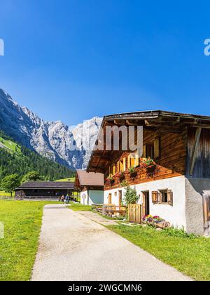 Road At The Engalm In The Risstal In Austria. Foto Stock
