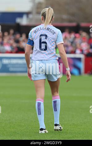 Dagenham, Regno Unito. 4 febbraio 2024. DAGENHAM, INGHILTERRA - 04 FEBBRAIO: Leah Williamson dell'Arsenal durante il Barclays fa Women's Super League Match tra West Ham United Women contro Arsenal Women al Chigwell Construction Stadium il 4 febbraio 2024 a Dagenham, Inghilterra Credit: Action foto Sport/Alamy Live News Foto Stock