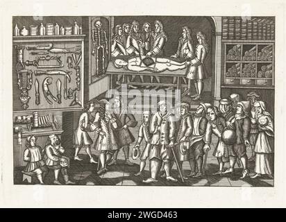 Il laboratorio della gilda chirurgo ad Amsterdam, ca. 1725-1730, 1725 - 1727 faccia stampata nel laboratorio della gilda chirurgo ad Amsterdam, CA. 1725-1730. In primo piano una processione di pazienti con un medico con due assistenti, una lezione anatomica sullo sfondo. A sinistra un'esposizione di tutti gli strumenti chirurgici, a destra un armadietto con libri e documenti arrotolati. Incisione / incisione dissezione della carta dei Paesi Bassi del Nord anatomia teatrale (Amsterdam) Foto Stock