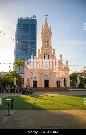 Cattedrale di da Nang al tramonto, Dan Nang, Vietnam Foto Stock