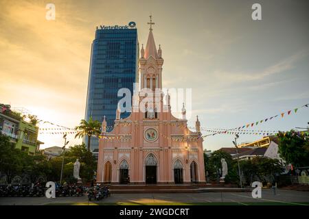 Cattedrale di da Nang al tramonto, Dan Nang, Vietnam Foto Stock