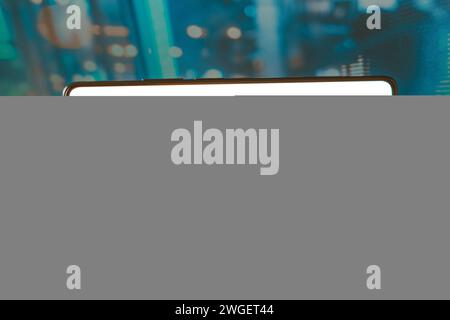 Brasile. 4 febbraio 2024. In questa immagine, il logo Elevance Health viene visualizzato sullo schermo di uno smartphone. (Immagine di credito: © Rafael Henrique/SOPA Images via ZUMA Press Wire) SOLO USO EDITORIALE! Non per USO commerciale! Foto Stock