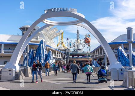 Ingresso a Tomorrowland, Magic Kingdom, Walt Disney World Resort, Orange County, Orlando, Florida, Stati Uniti d'America Foto Stock