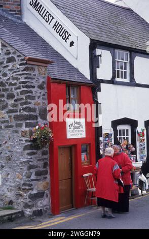 Regno Unito, Galles, Conwy, la "casa più piccola della Gran Bretagna" nota anche come Quay House. Ora un'attrazione turistica. Foto Stock