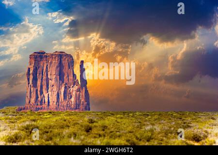 im Monument Valley in Arizona, Blick auf die SteInformation Merrik Butte Foto Stock