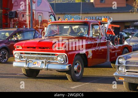 red 1960s chevy chevrolet pick up sulla route 66 usa Foto Stock