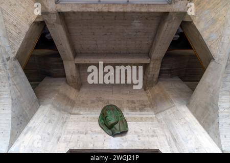 Interno del secondo Goetheanum, il centro mondiale del movimento antroposofico. Edificio progettato da Rudolf Steiner, situato in cima alla collina Foto Stock