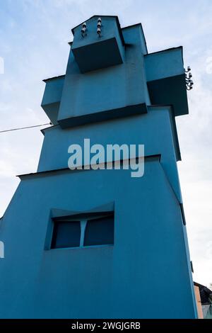 Trafoturm Oberer-Zielweg 21. La casa dei trasformatori espressionisti vicino al Goetheanum Dornach fu costruita nel 1921 per la fornitura di elettricità pubblica. Era B. Foto Stock