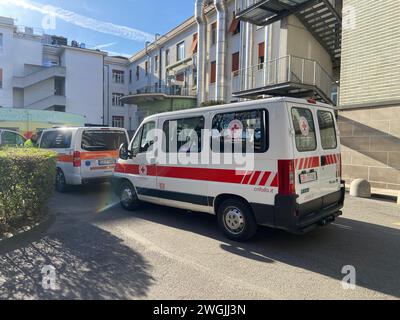 Milano, Italia. 5 febbraio 2024. Silvia Egiziano/LaPresse Milano, 05 febbraio 2023 Cronaca Arrivo di 4 bambini di Gaza all'ospedale Buzzi per essere curati dopo essere sbarcati dalla nave Vulcano Milano, Italia 05 febbraio 2023 News arrivo di 4 bambini di Gaza all'ospedale Buzzi per cure dopo lo sbarco dalla nave Vulcano crediti: LaPresse/Alamy Live News Foto Stock