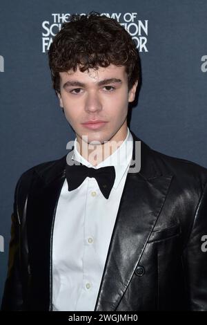 Zackary Arthur bei der Verleihung der 51. Saturn Awards 2024 presso Los Angeles Marriott Burbank Airport Hotel. Burbank, 04.02.2024 *** Zackary Arthur alla presentazione dei Saturn Awards 51 2024 al Los Angeles Marriott Burbank Airport Hotel Burbank, 04 02 2024 foto:xD.xStarbuckx/xFuturexImagex saturn 4285 Foto Stock