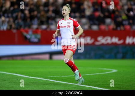 Monaco, Germania. 5 febbraio 2024. Giulia Gwinn (FC Bayern Muenchen, 07), FC Bayern Muenchen vs. SC Freiburg, Fussball, Google Pixel Frauen-Bundesliga, 12. Spieltag, Saison 2023/24, 05.02.2024, LE NORMATIVE DFL VIETANO QUALSIASI USO DI FOTOGRAFIE COME SEQUENZE DI IMMAGINI, foto: Eibner-Pressefoto/Jenni Maul Credit: dpa/Alamy Live News Foto Stock