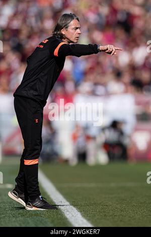 Torino, Italia. 4 febbraio 2024. Filippo Inzaghi, allenatore della Salernitana, gesta durante la partita di serie A tra Torino FC e US Salernitana. Nicolò campo/Alamy Live News Foto Stock