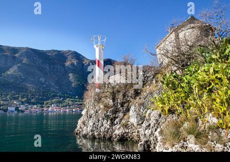 Chiesa di Sant'Elia a Dobrota, Baia di Cattaro, Montenegro, Europa Foto Stock
