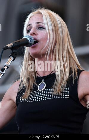 Imola Italia 2004-06-19: Gi Kalweit cantante della band Delta V durante il concerto dal vivo all'Heineken Jammin Festival Foto Stock