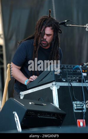 Imola Italia 2004-06-19: Flavio Ferri chitarrista della band Delta V durante il concerto dal vivo all'Heineken Jammin Festival Foto Stock