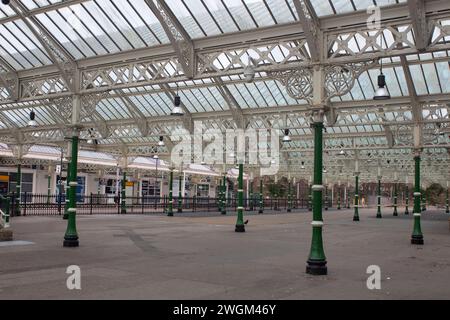 Stazione della metropolitana di Tynemouth, una stazione che serve la città costiera di Tynemouth, North Tyneside, Tyne and Wear, Northumberland, Regno Unito Foto Stock