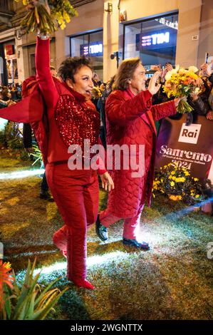 74° Festival di Sanremo 2024 - Green Carpet SANREMO, ITALIA - 05 FEBBRAIO: Partecipa al Green carpet durante il 74° Festival di Sanremo Foto Stock