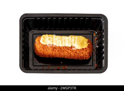 Kroket con senape, variante olandese di croquette, snack fast food popolare nei Paesi Bassi Foto Stock