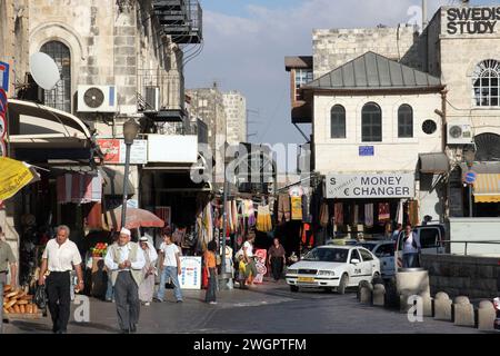 Città vecchia vicino alla porta di Giaffa piazza Omar Ben El Katab a Gerusalemme, Israele Foto Stock