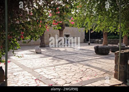 Chiesa della moltiplicazione dei pani e dei pesci, Mare di Galilea, Tabgha, Israele Foto Stock