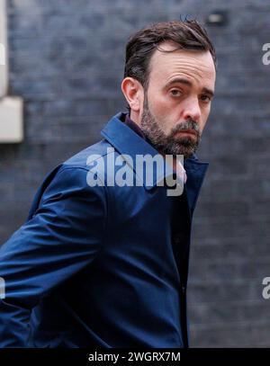 Londra, Regno Unito. 6 febbraio 2024. Isaac Levido, politologo, a Downing Street. Era un protg di Sir Lynton Crosby. È stato a capo della campagna del Partito Conservatore britannico nelle elezioni generali del 2019 Credit: Karl Black/Alamy Live News Foto Stock