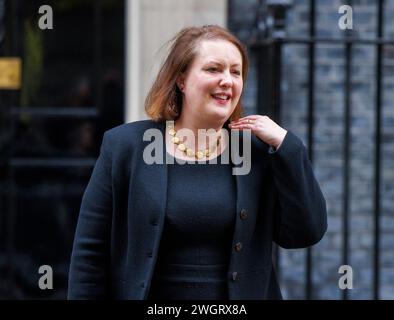 Londra, Regno Unito. 6 febbraio 2024. Victoria Prentis, procuratore generale, a Downing Street per una riunione del Gabinetto. Crediti: Karl Black/Alamy Live News Foto Stock