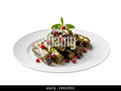 Pazi sarma. Piatto tradizionale turco a base di foglie di bietola ripiene di riso e spezie, sarmale, dolmades, dolmadaki, dolmadakia Foto Stock