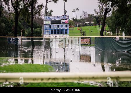 Premier Field al Polliwog Park inondato dalla pioggia a Manhattan Beach, CALIFORNIA Foto Stock