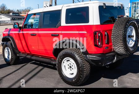 Un SUV Ford Bronco usato in vendita presso una concessionaria Foto Stock